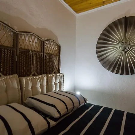 Costa House Apartament *
